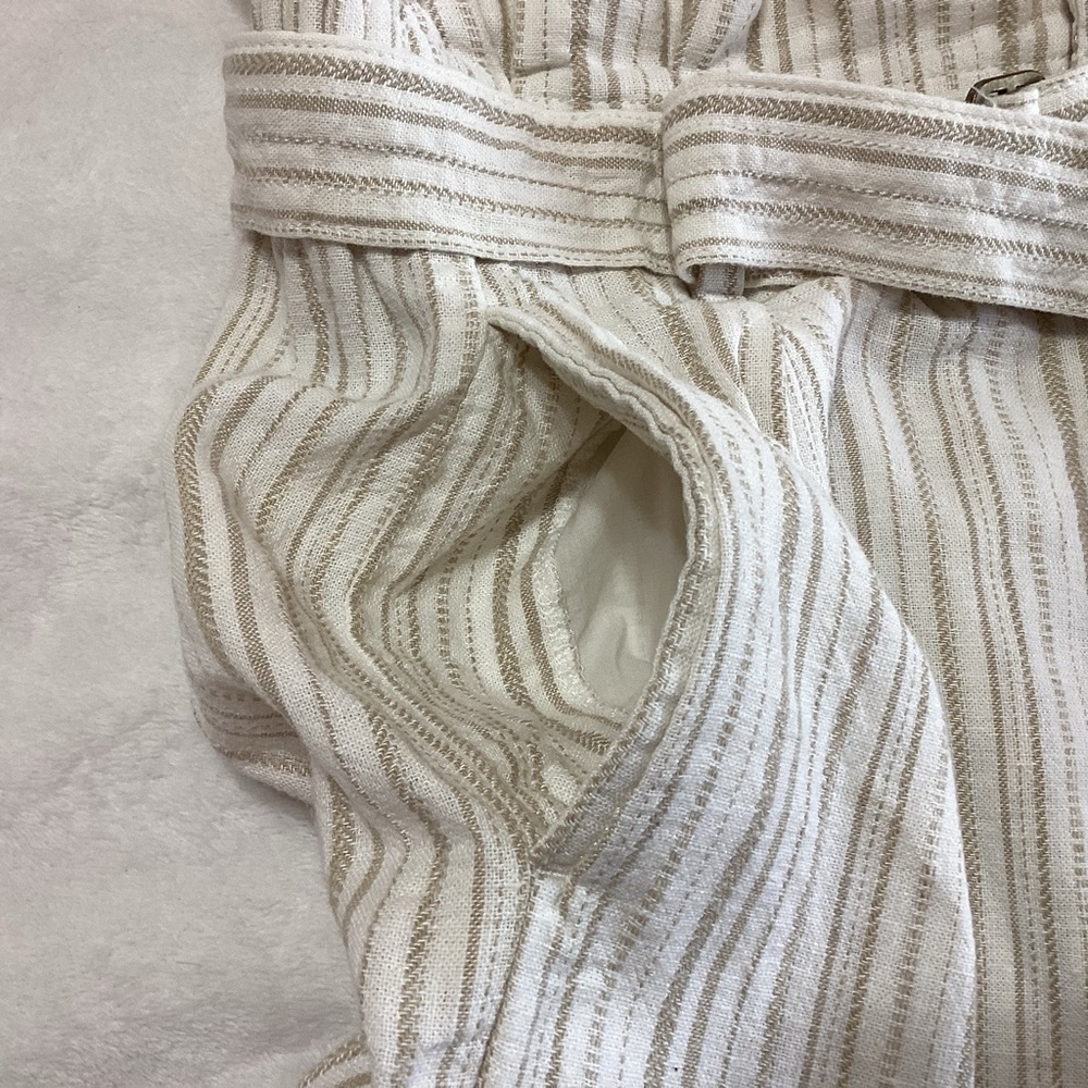 Banana Republic Factory Linen Blend Striped High-Waisted Shorts with Belt 4 - Picture 5 of 9